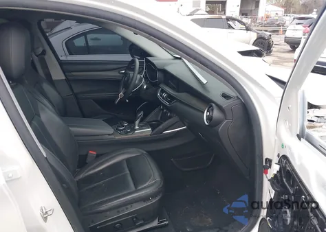 2018 Alfa Romeo Stelvio Ti Awd z USA, uszkodzony, nr VIN ZASFAKBN3J7B73264